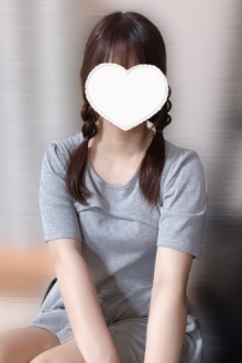 優木 はるな